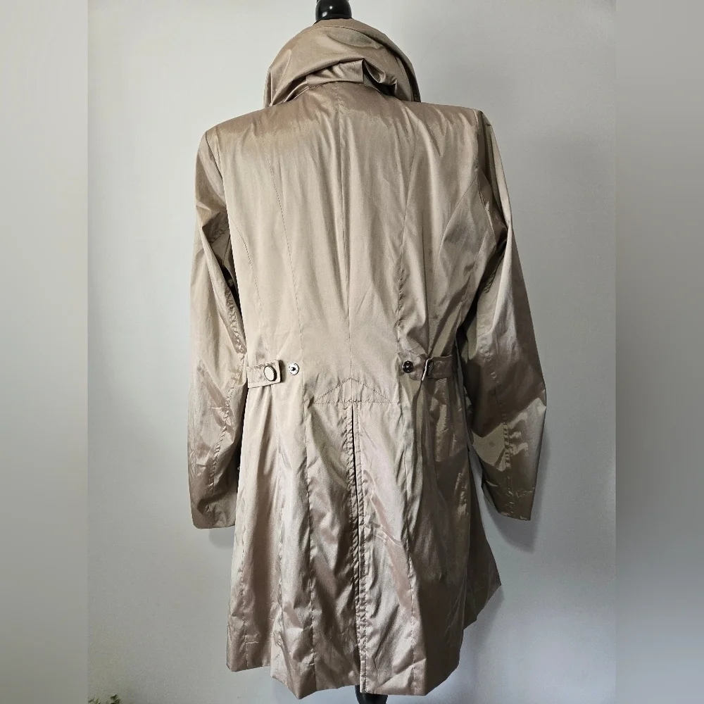 CREENSTONE NWT Metallic Tan Double-Breasted Coat. Size 42/ Med - Picture 7 of 16